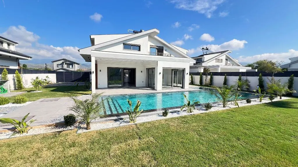 House in Calis